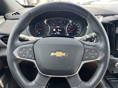 Used 2023 Chevrolet Traverse LT w/ LT Premium Package AWD/4WD image 17