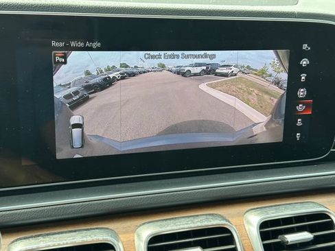 Used 2023 Mercedes-Benz GLS 450 4MATIC image 38
