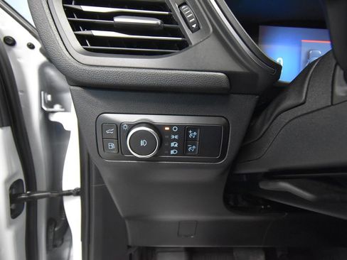 Used 2025 Ford Escape SE FWD image 7