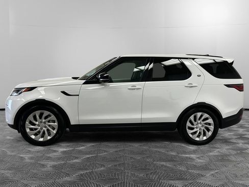 Used 2025 Land Rover Discovery S AWD/4WD image 2