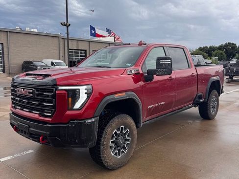 Used 2025 GMC Sierra 2500 AT4X AWD/4WD image 3
