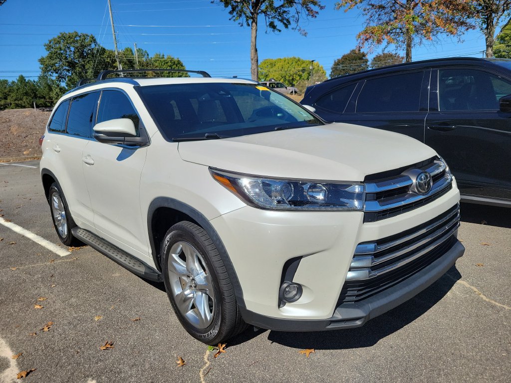 Used 2019 Toyota Highlander Limited FWD image 3