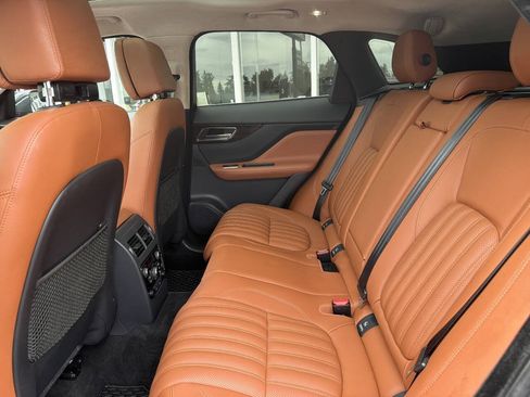 Used 2018 Jaguar F-PACE Portfolio AWD/4WD image 23