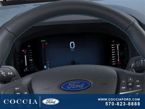 New 2025 Ford Maverick Lobo image 13