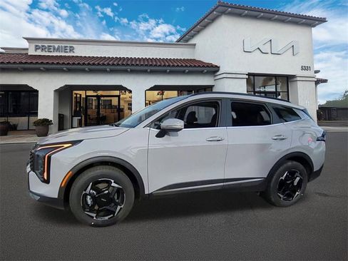 New 2026 Kia Sportage EX image 4