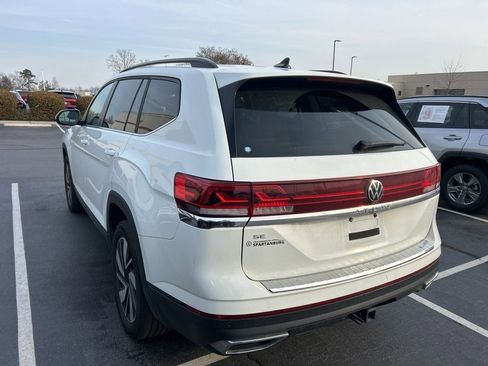 Used 2024 Volkswagen Atlas SE image 8