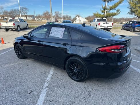 Used 2019 Ford Fusion SE w/ Equipment Group 151A image 21