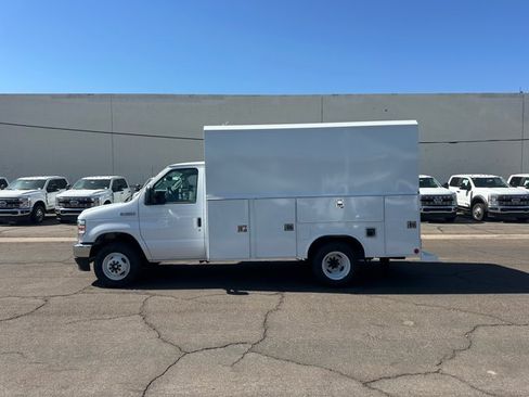 New 2026 Ford E-350 and Econoline 350 Super Duty w/ Power Equipment Group RWD image 5