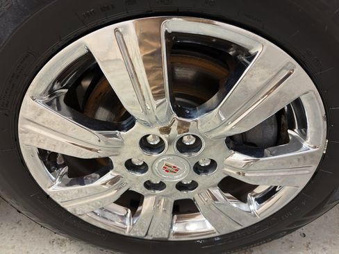 Used 2015 Cadillac SRX Luxury image 37