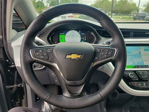 Used 2017 Chevrolet Bolt LT FWD image 21