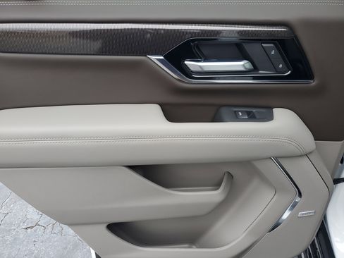 New 2026 GMC Yukon Elevation image 11