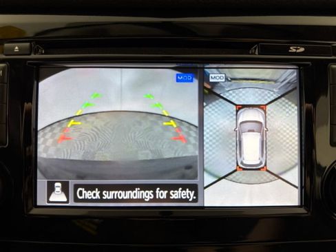 Used 2015 Nissan Rogue SV w/ SV Premium Package image 16