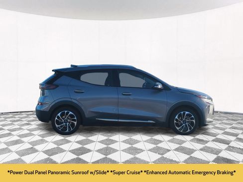 Certified 2022 Chevrolet Bolt EUV Premier w/ Sun & Sound Package image 7