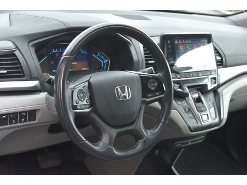 Used 2020 Honda Odyssey Touring image 11