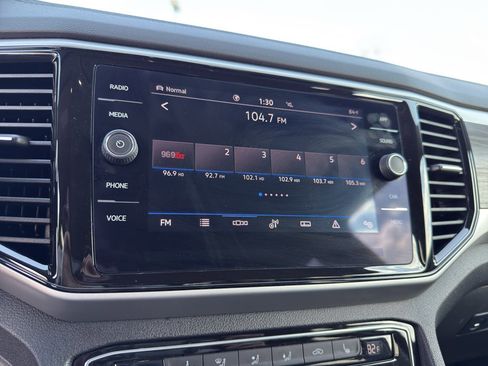 Used 2023 Volkswagen Atlas SE image 17