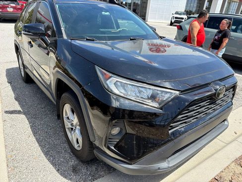 Used 2019 Toyota RAV4 XLE w/ Convenience Package AWD/4WD image 6