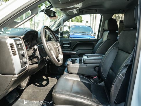 Used 2015 GMC Sierra 2500 SLT w/ SLT Preferred Package AWD/4WD image 16
