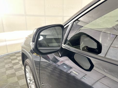 Used 2025 Toyota RAV4 XLE Premium FWD image 10