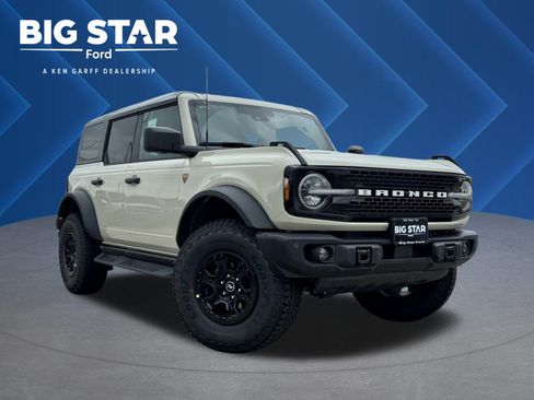 New 2026 Ford Bronco Badlands AWD/4WD image 1