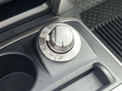 Used 2022 Toyota 4Runner Limited image 38