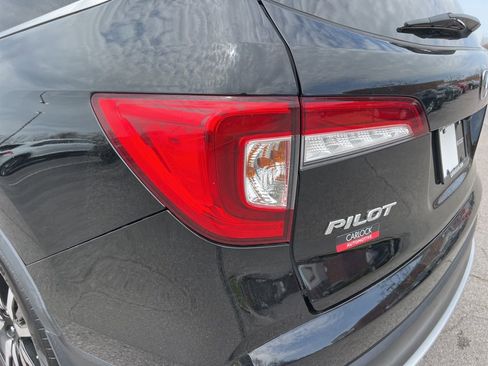 Used 2022 Honda Pilot Touring image 12