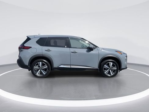 Used 2023 Nissan Rogue SL w/ SL Premium Package AWD/4WD image 9