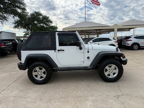 Used 2012 Jeep Wrangler Sport image 8