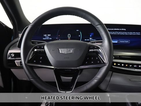 Used 2025 Cadillac Lyriq Luxury RWD image 9