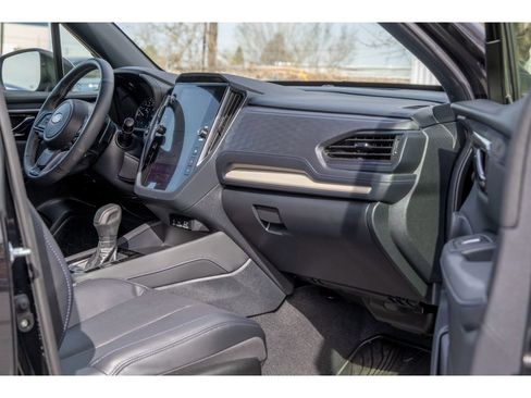 Certified 2025 Subaru Forester Limited image 10