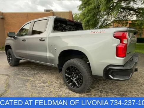 Used 2024 Chevrolet Silverado 1500 LT Trail Boss w/ LT Trail Boss Premium Package AWD/4WD image 6