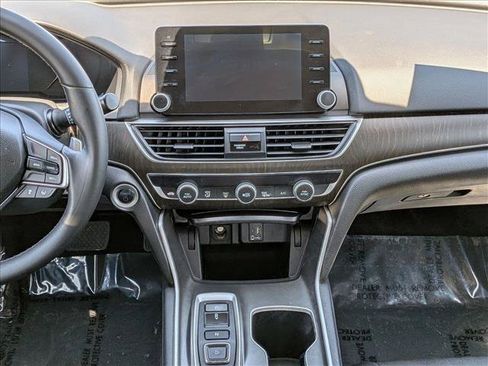 Used 2018 Honda Accord EX-L image 12