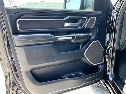 Used 2023 RAM 1500 Laramie AWD/4WD image 9