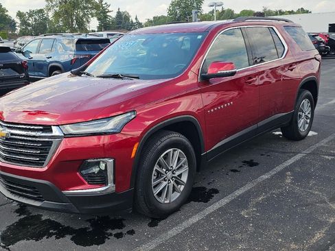 Certified 2023 Chevrolet Traverse LT w/ LPO, Floor Liner Package FWD image 3