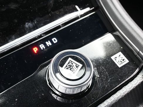 Used 2024 Jeep Grand Cherokee Laredo w/ Trailer Tow Package image 17