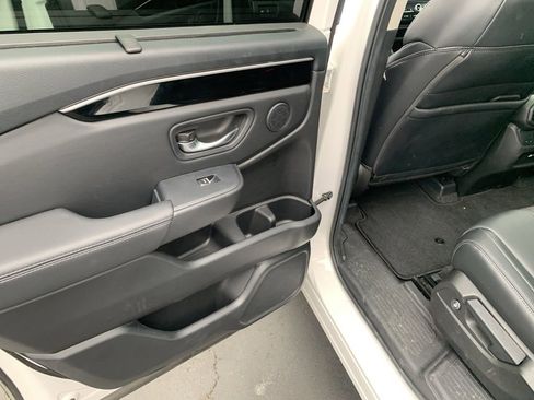 Used 2023 Honda Pilot Touring image 20