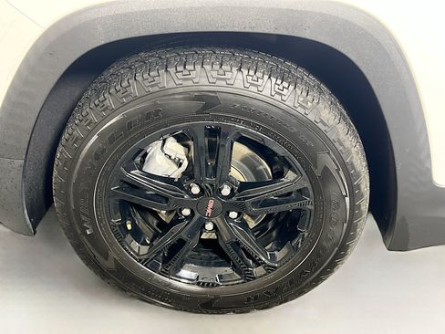 Used 2022 GMC Terrain AT4 w/ Infotainment Package II AWD/4WD image 13