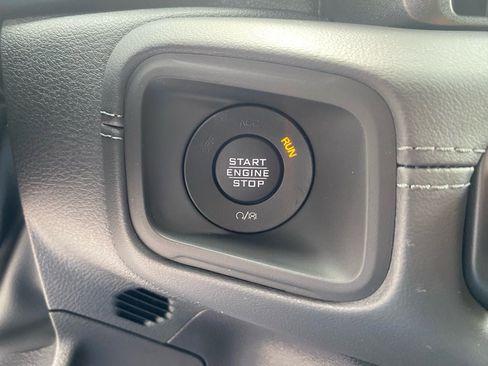 New 2025 Jeep Wrangler Unlimited Sahara AWD/4WD image 15