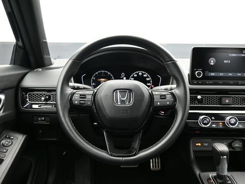 Used 2025 Honda Civic Sport image 28