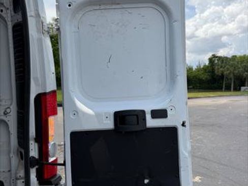 Used 2023 RAM ProMaster 2500 FWD image 16