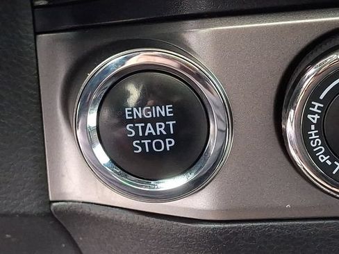 Used 2018 Toyota Tacoma Limited AWD/4WD image 20