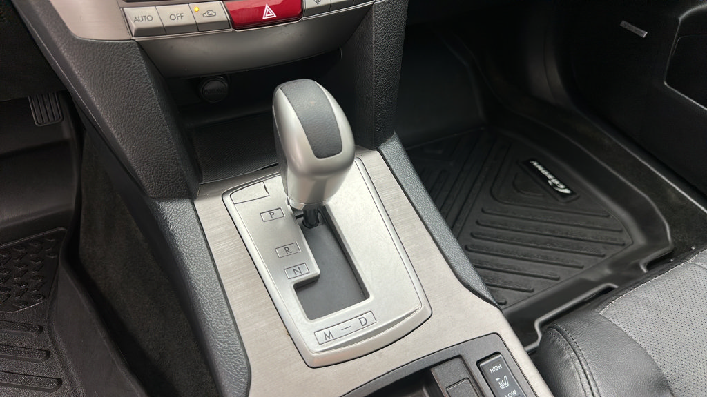 Used 2012 Subaru Outback 2.5i Limited AWD/4WD image 19