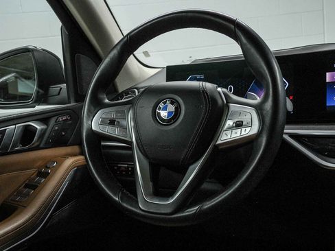Certified 2023 BMW X7 xDrive40i w/ Premium Package image 16