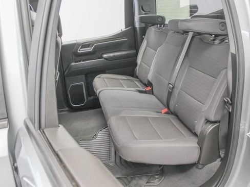 Used 2025 Chevrolet Silverado 1500 LT AWD/4WD image 18