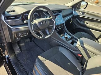 New 2025 Jeep Grand Cherokee L Altitude video 2