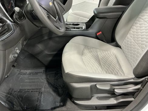 Used 2020 Chevrolet Equinox LS image 21