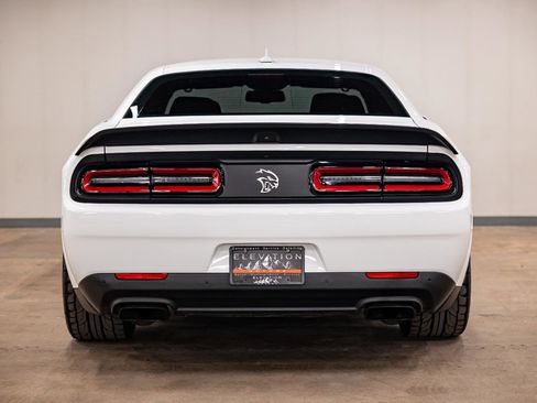Used 2019 Dodge Challenger SRT Hellcat Redeye image 32
