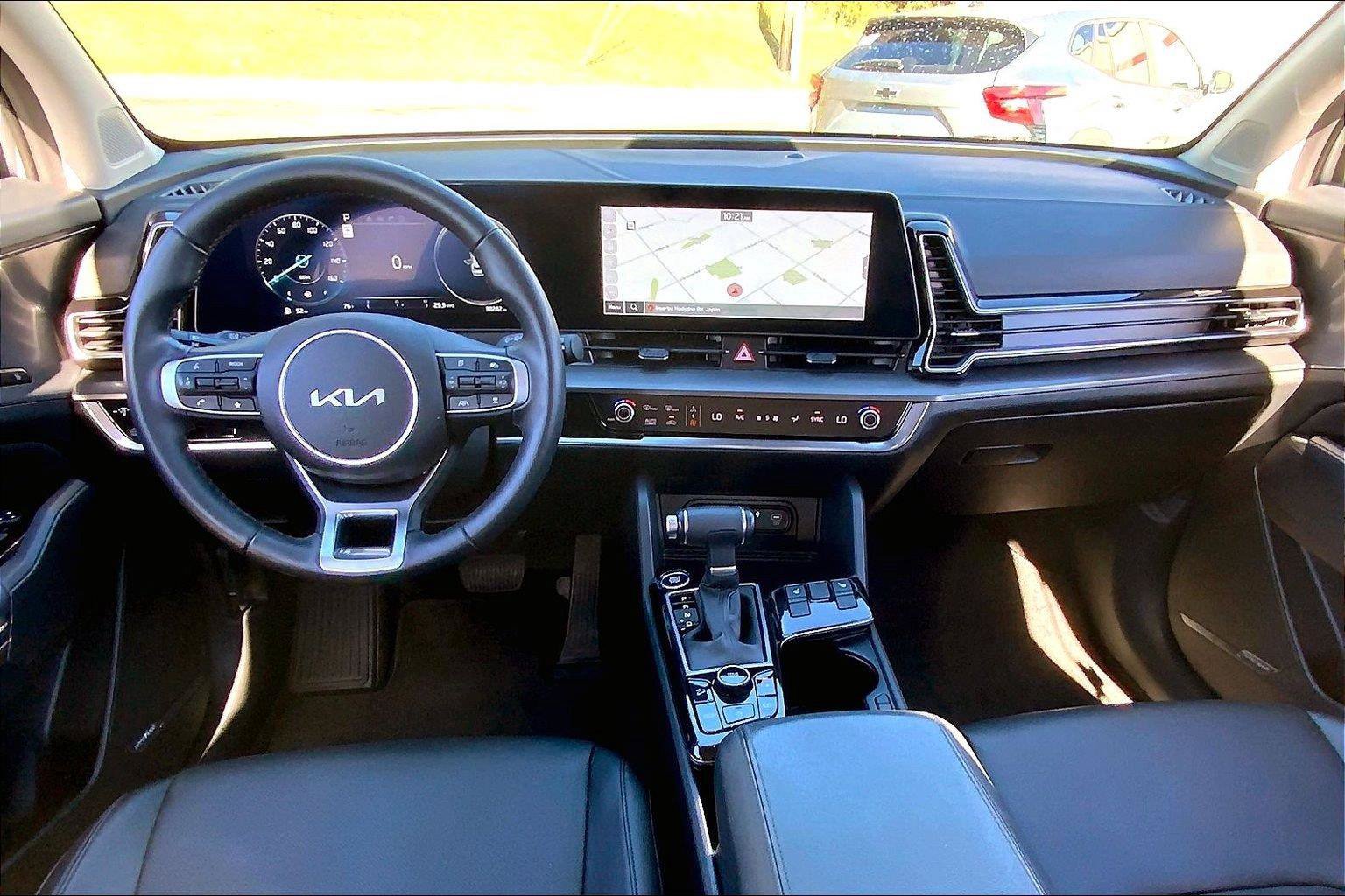 Used 2025 Kia Sportage SX FWD image 13