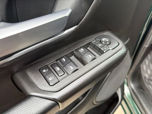 New 2026 RAM 1500 4x4 Crew Cab image 16