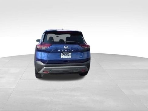 Used 2023 Nissan Rogue S AWD/4WD image 16