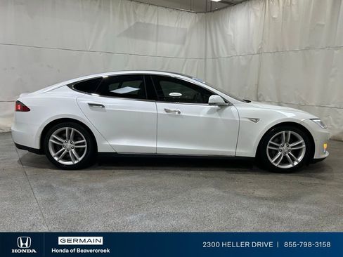 Used 2016 Tesla Model S 70D image 12